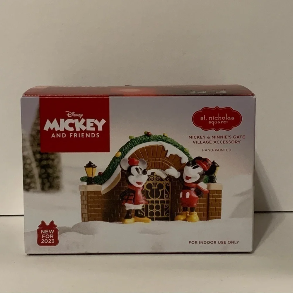 NIB. ST. NICHOLAS SQUARE X DISNEY Mickey & Minnie’s Gate